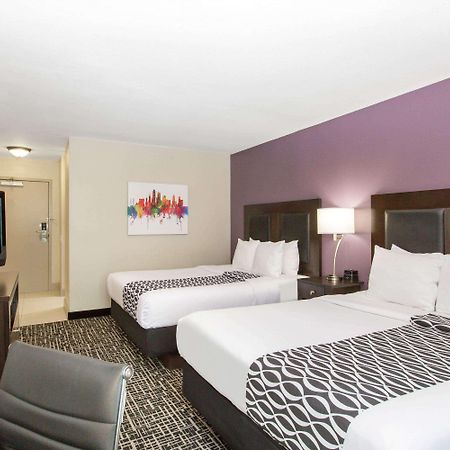 La Quinta By Wyndham Blue Springs Ξενοδοχείο Εξωτερικό φωτογραφία