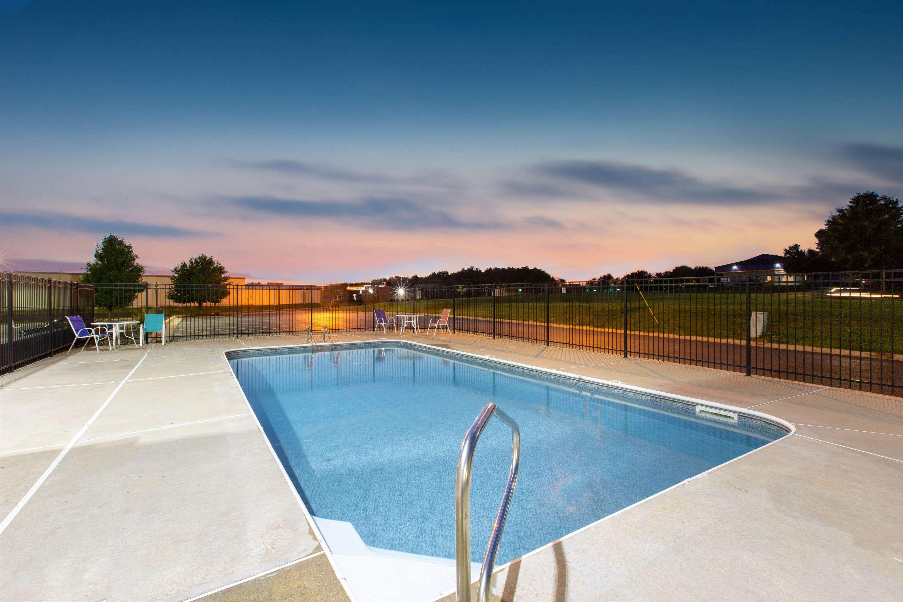 La Quinta By Wyndham Blue Springs Ξενοδοχείο Εξωτερικό φωτογραφία